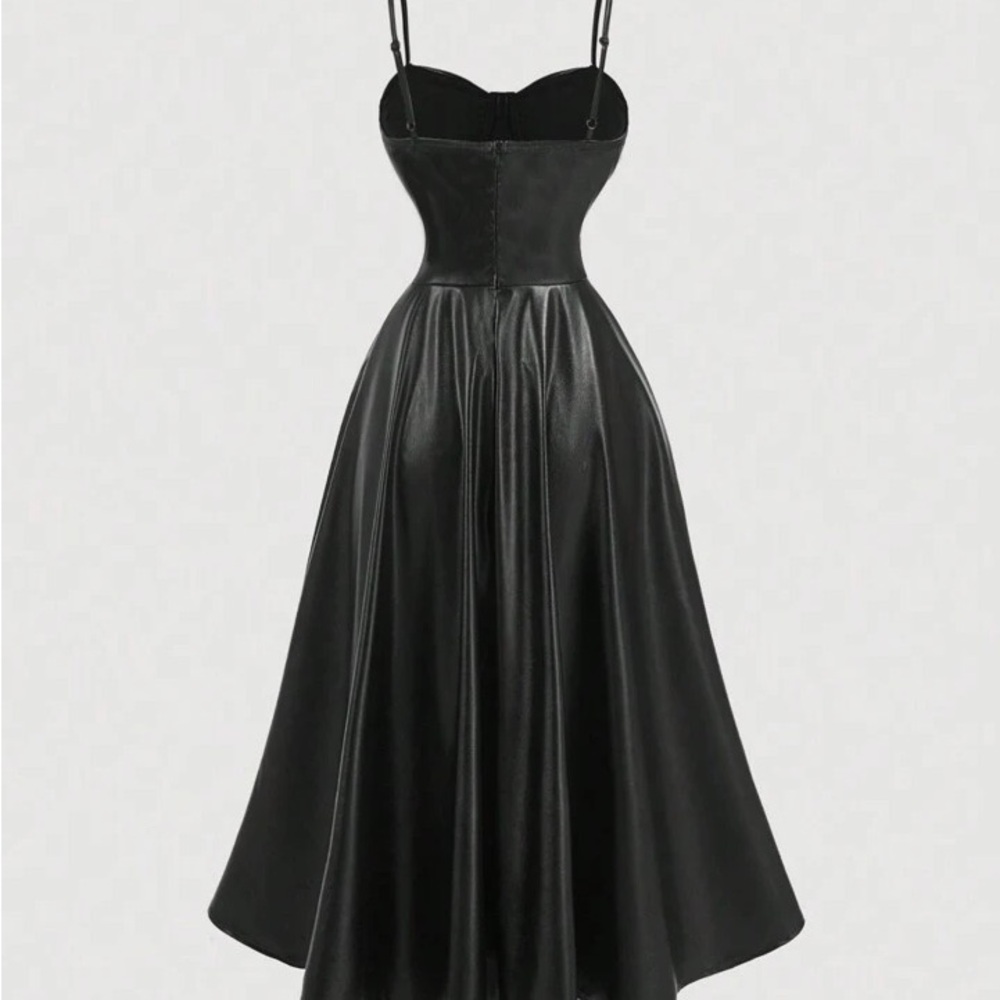 ‼️NWT‼️SHEIN Black Ruched Spaghetti Strap Corset Dress Size Small 4 - Picture 2 of 9
